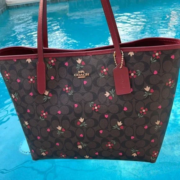 Coach City Tote In Signature Canvas With Heart Petal Print Brown Multi - Picture 2 of 16